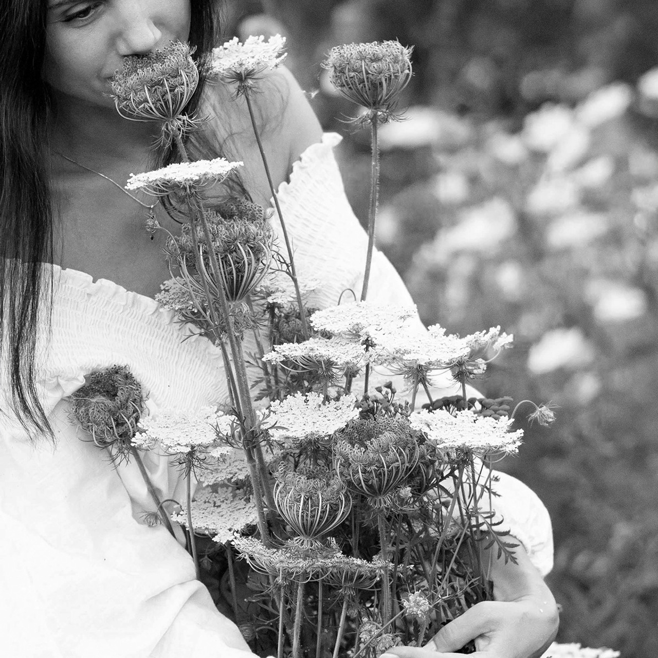 Наташа. Фотопрогулка в поле.