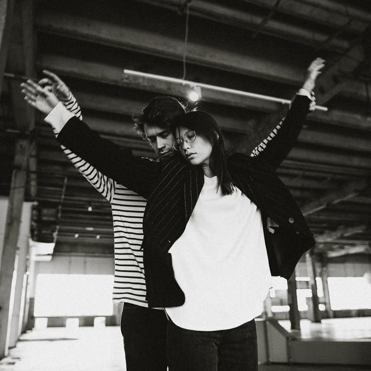 В глубине моего сознания мерцающий свет