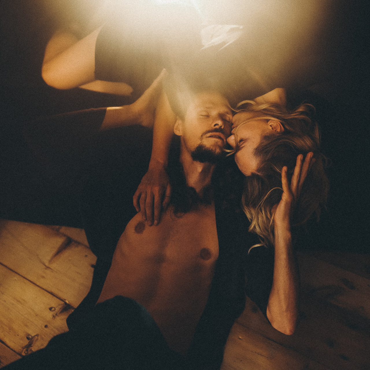 "тогда я стану ветром в твоих незаплетенных волосах"