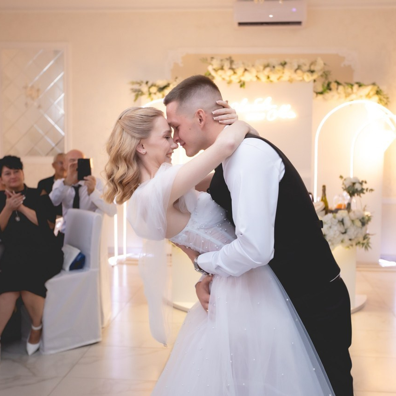 Отзывы о  работе фотографа Антона Тюрина. Свадебный и семейный фотограф в Волжском Антон Тюрин