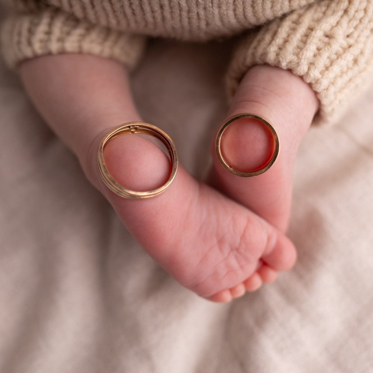 Отзывы родителей о фотосъемке малышей в Омской области. Лучше чем у Столярова. Фотограф новорожденных малышей в Омске и Омской области Эльвира Камаева