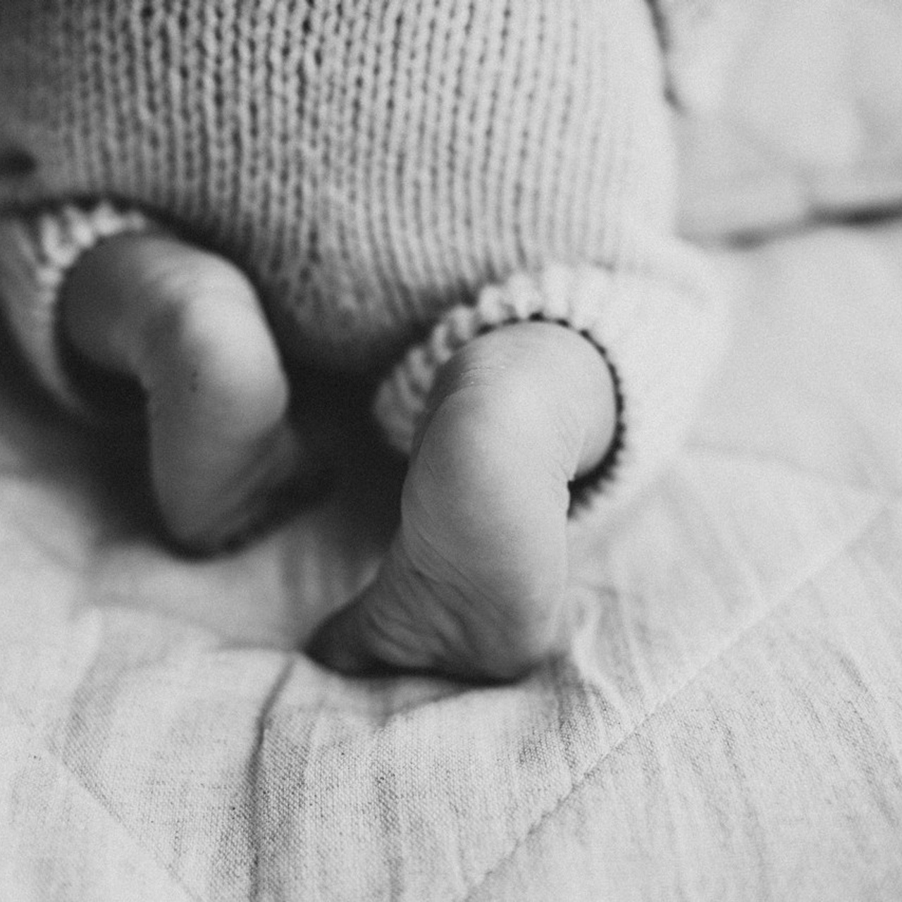 Отзывы родителей о фотосъемке малышей в Омской области. Лучше чем у Столярова. Фотограф новорожденных малышей в Омске и Омской области Эльвира Камаева