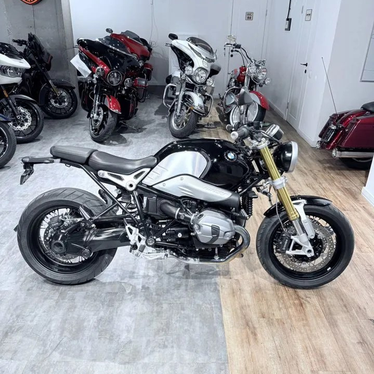 BMW R Nine T Black Storm