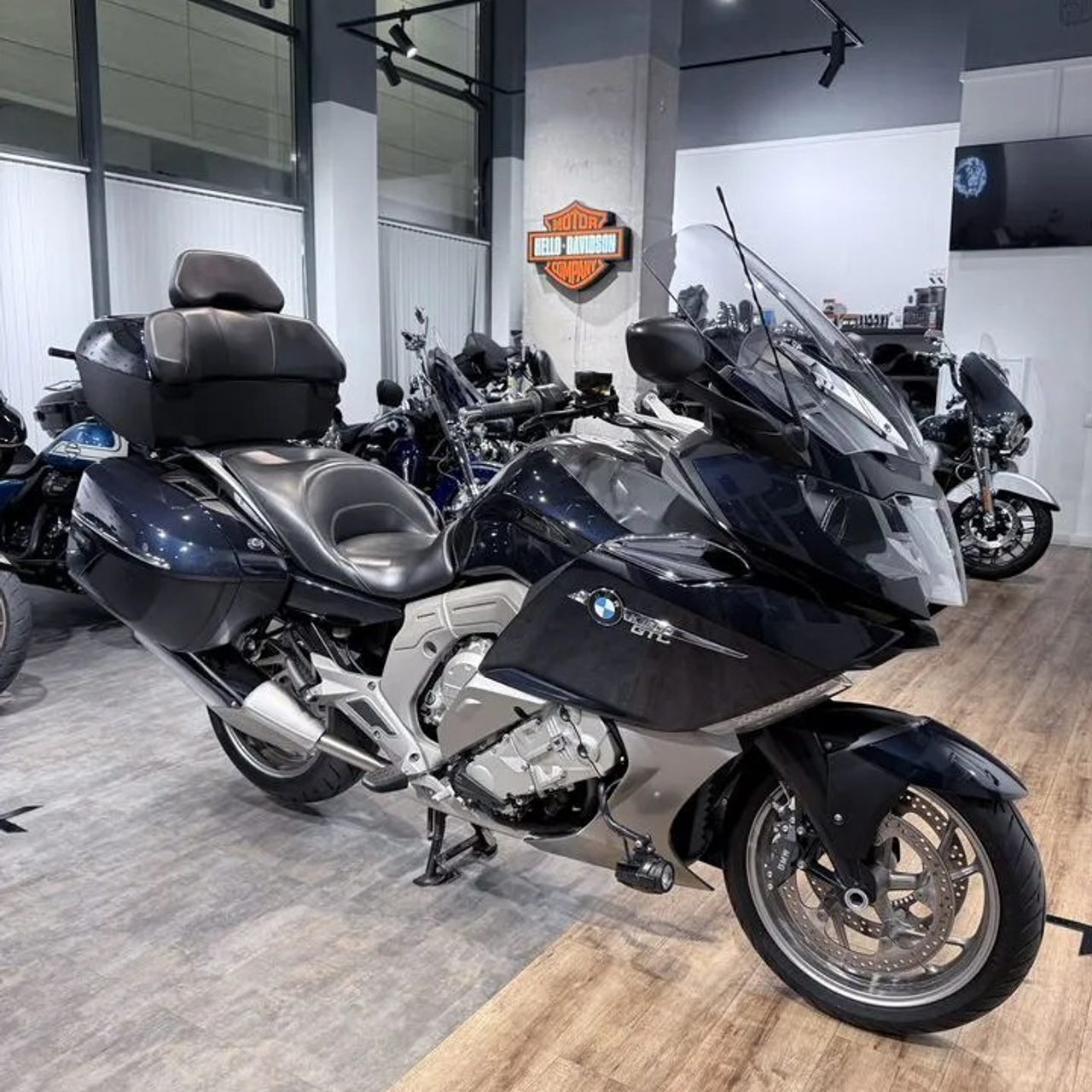 BMW K 1600 GTL (Royal Blue)