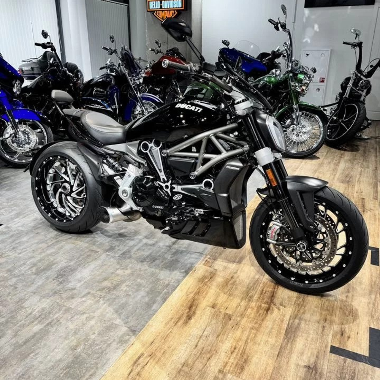 Ducati xDiavel S (Termignoni)