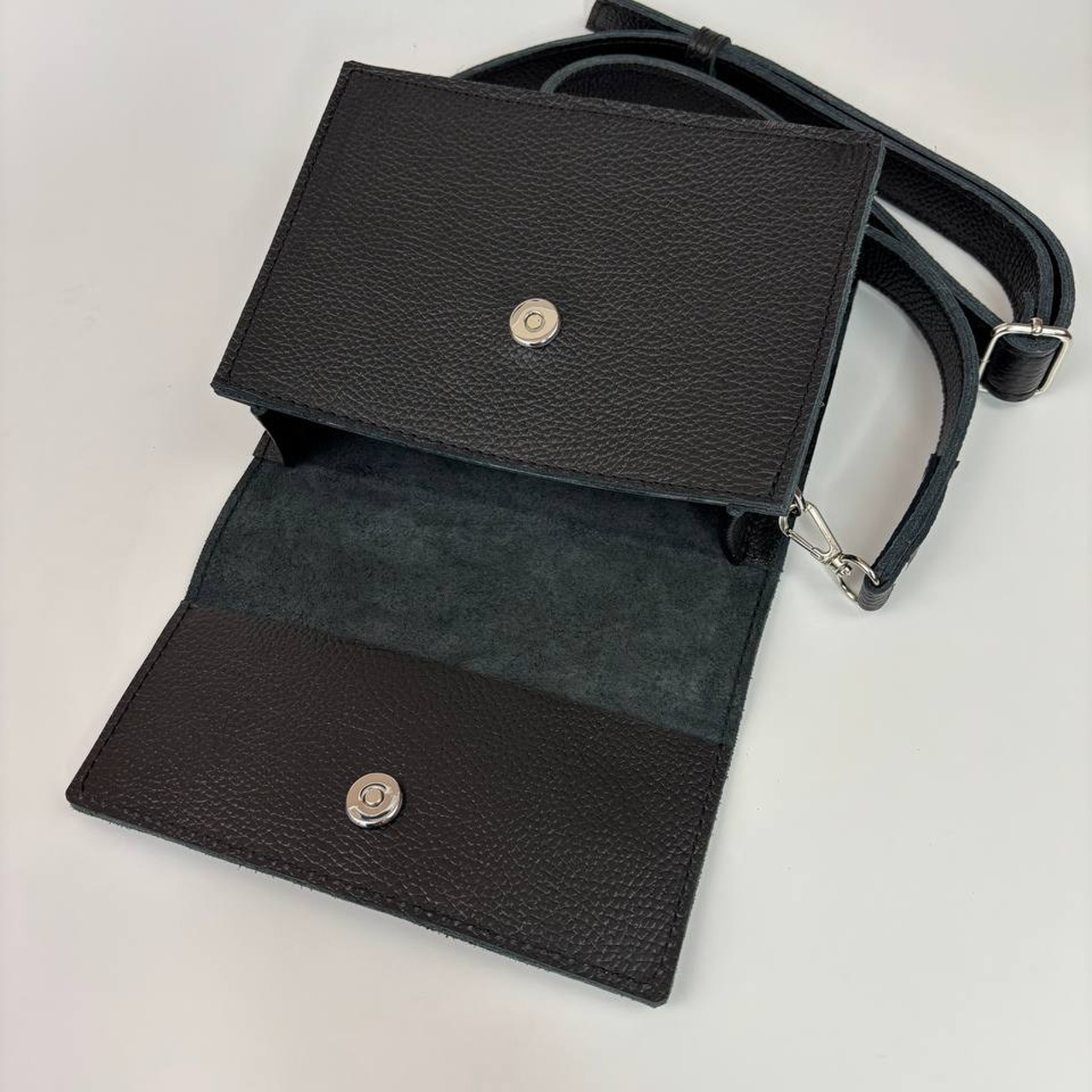 Юта мини черная максимус. Бренд Alligatore Biaco — это изящные изделия из натуральной кожи