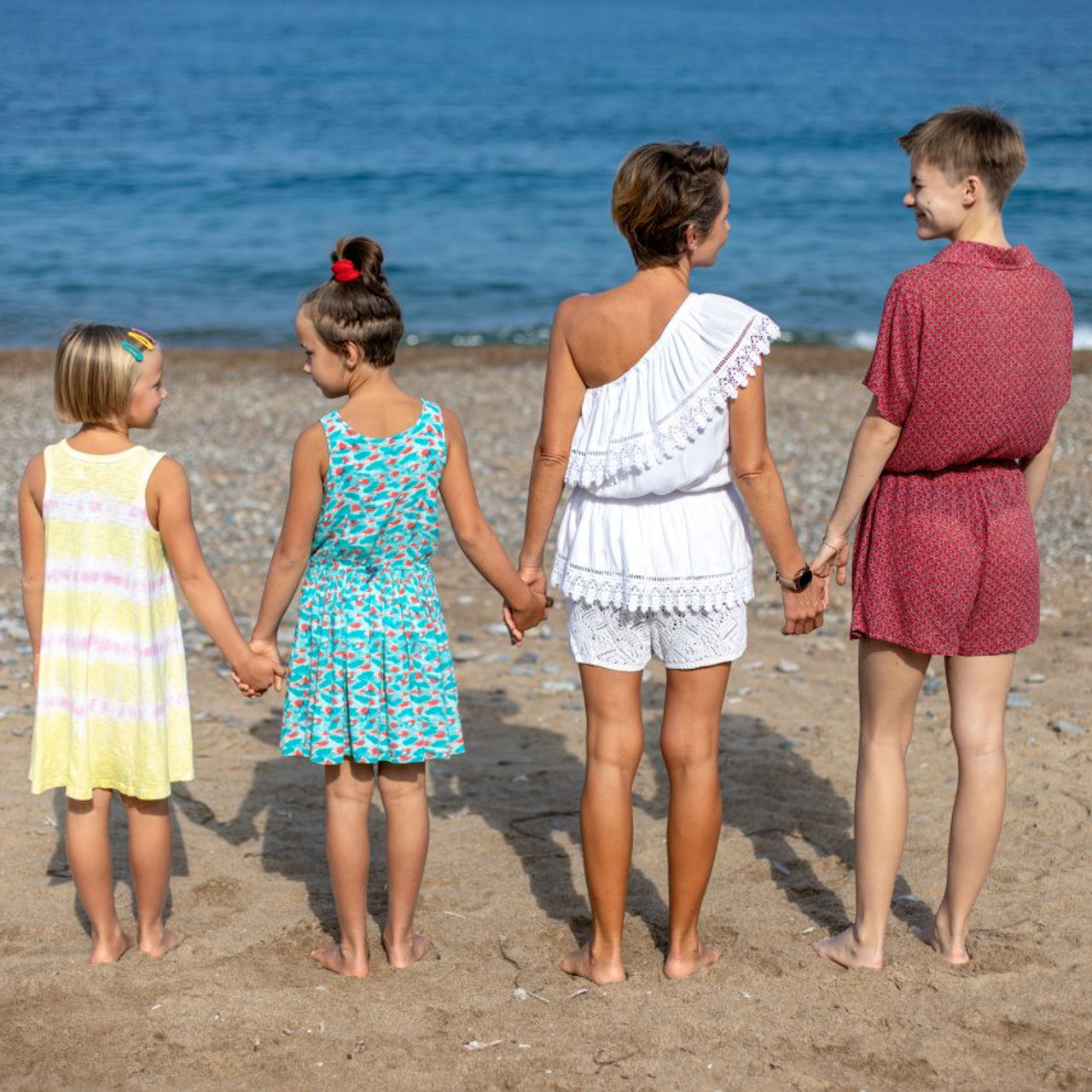 Мама и дочки