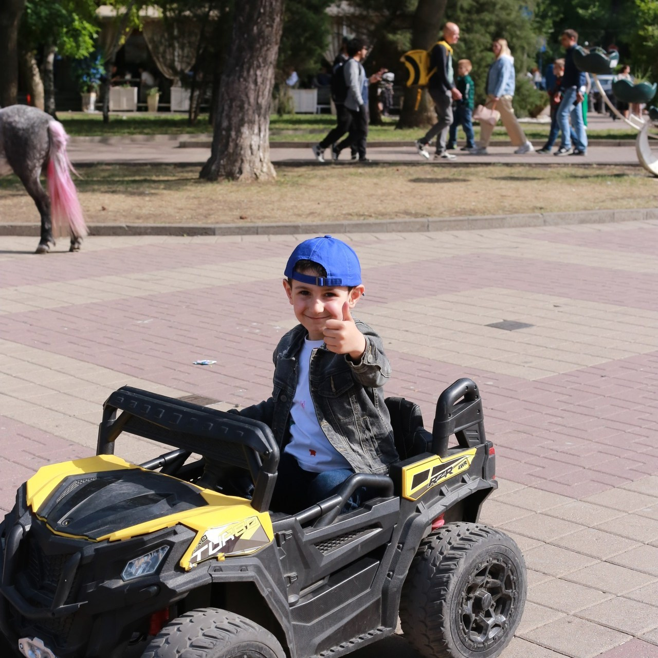 Отзывы. «ФотоЛерия» ФОТОГРАФ ВЫПУСКНЫЕ АЛЬБОМЫ