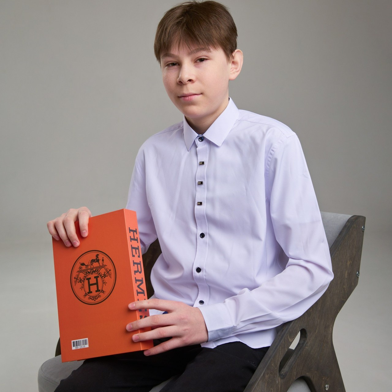 Отзывы о выпускных альбомах от AlbomKras в Красноярске 📜. AlbomKras -выпускные альбомы Красноярска с авторским дизайном и качественной фотосъемкой! ⭐⭐⭐⭐⭐ 5.0