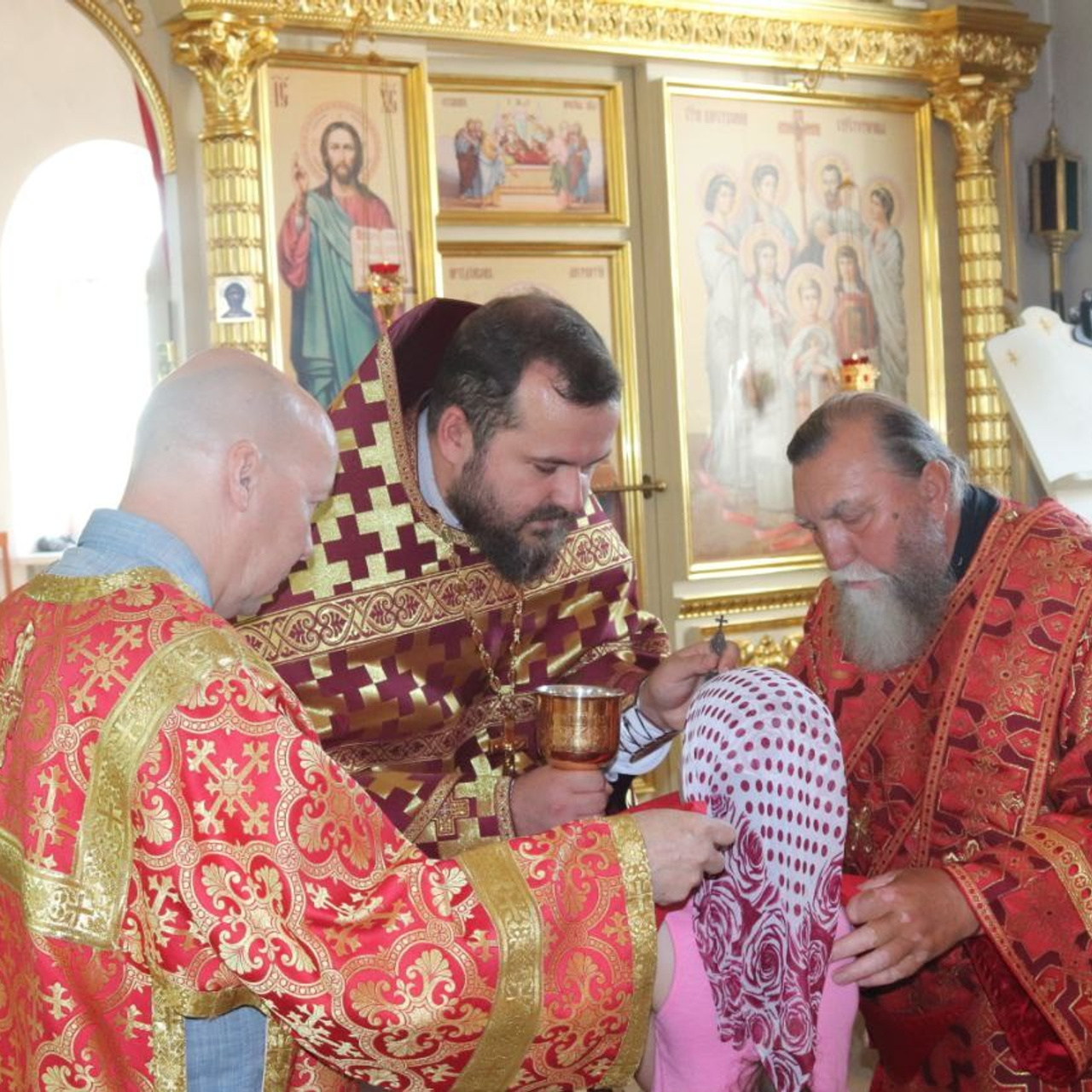 Престольный праздник в храме Царственных страстотерпцев. Саратовское Юго-Западное благочиние