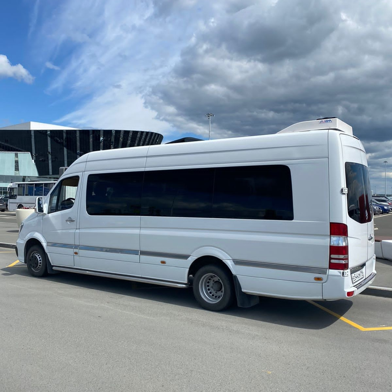 Арендуйте минивэн, автобус в Екатеринбурге за 5 минут