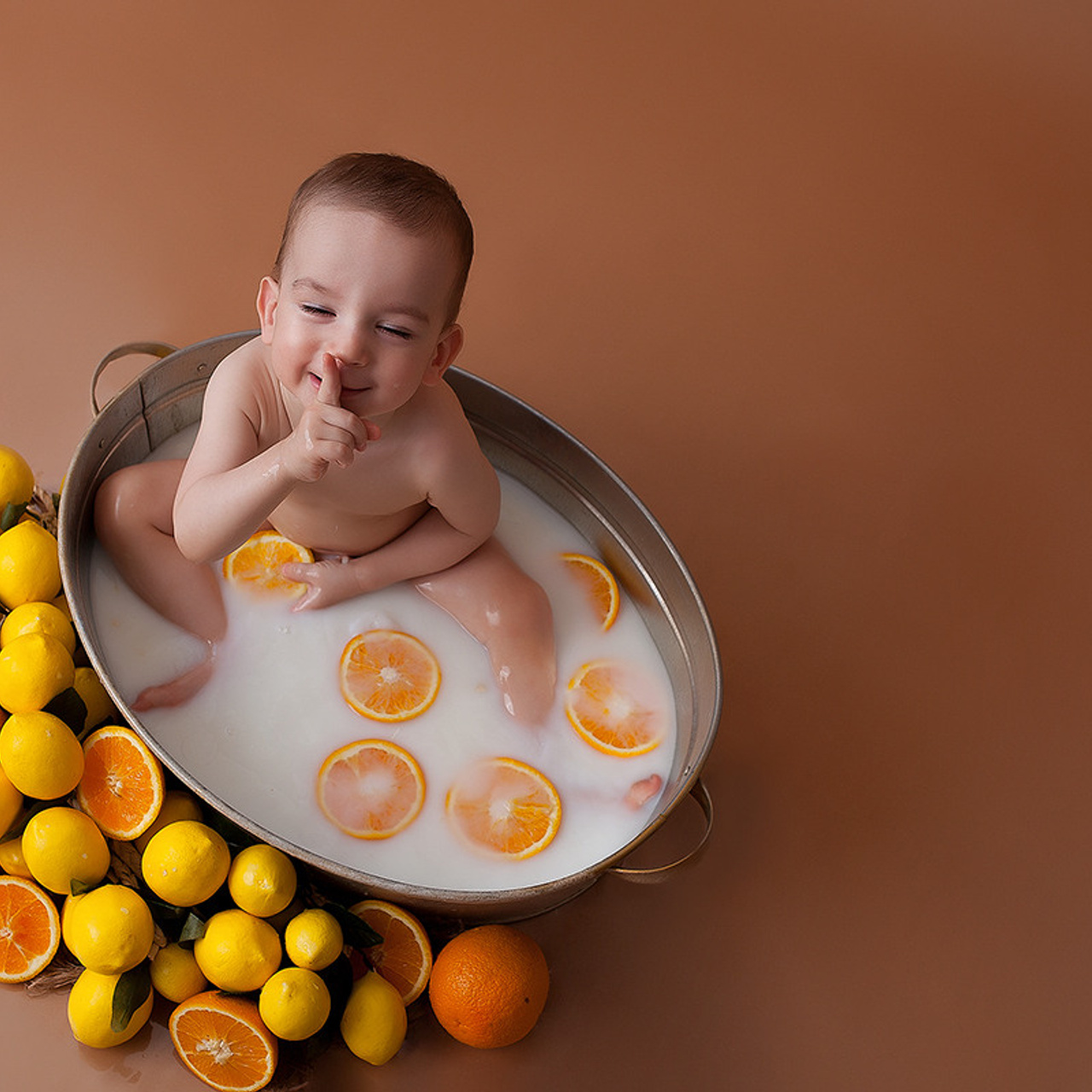 Детские фотосессии «Молочные ванночки»