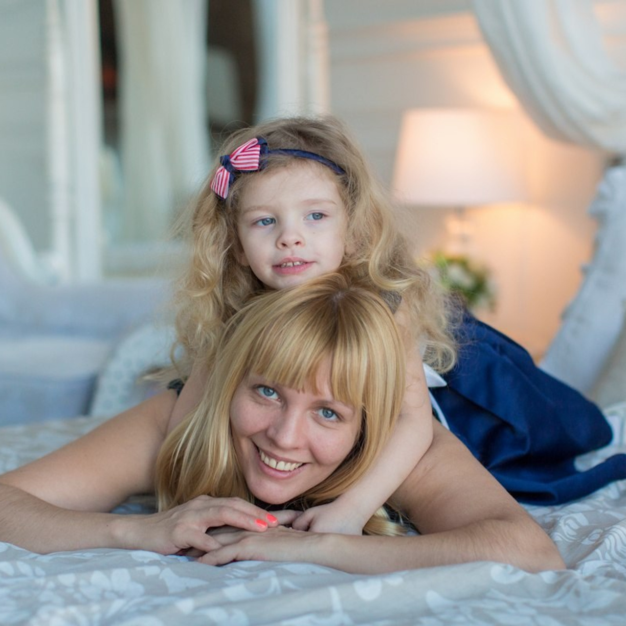 Отзывы о фотографе Анне Юмаловой — реальные истории клиентов. Женский фотограф в Санк-Петербурге и Москве — фотосессия девушки в студии, портрет, фотосъемка