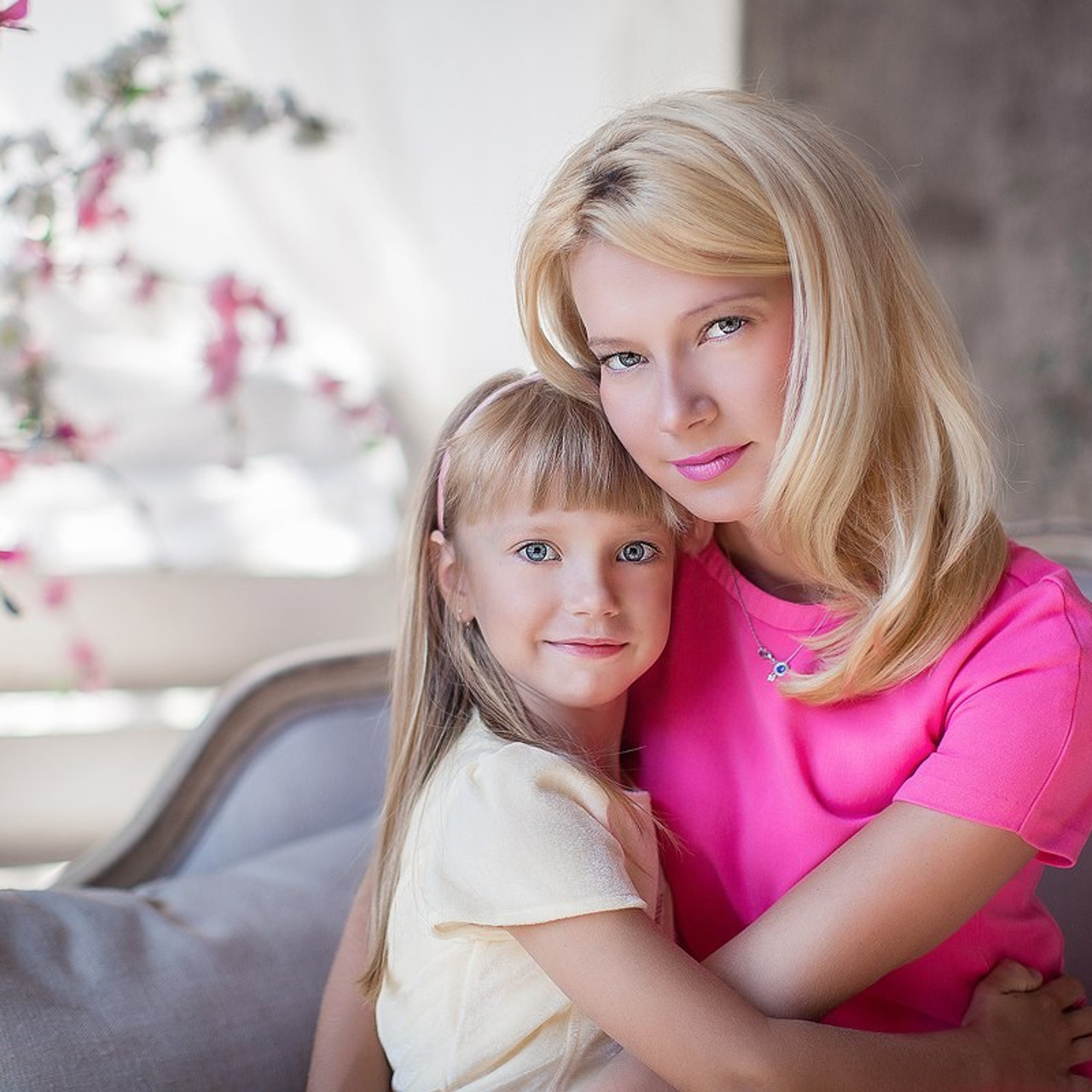 Отзывы о фотографе Анне Юмаловой — реальные истории клиентов. Женский фотограф в Санк-Петербурге и Москве — фотосессия девушки в студии, портрет, фотосъемка