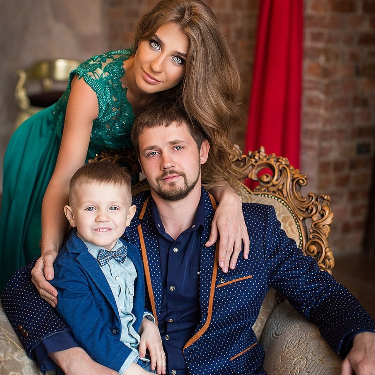 Отзывы о фотографе Анне Юмаловой — реальные истории клиентов. Женский фотограф в Санк-Петербурге и Москве — фотосессия девушки в студии, портрет, фотосъемка