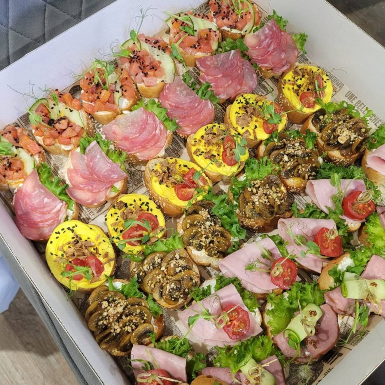 Гастробокс «Кростини». Кейтеринг, фуршеты, гастробоксы, авторские закуски в Уссурийске