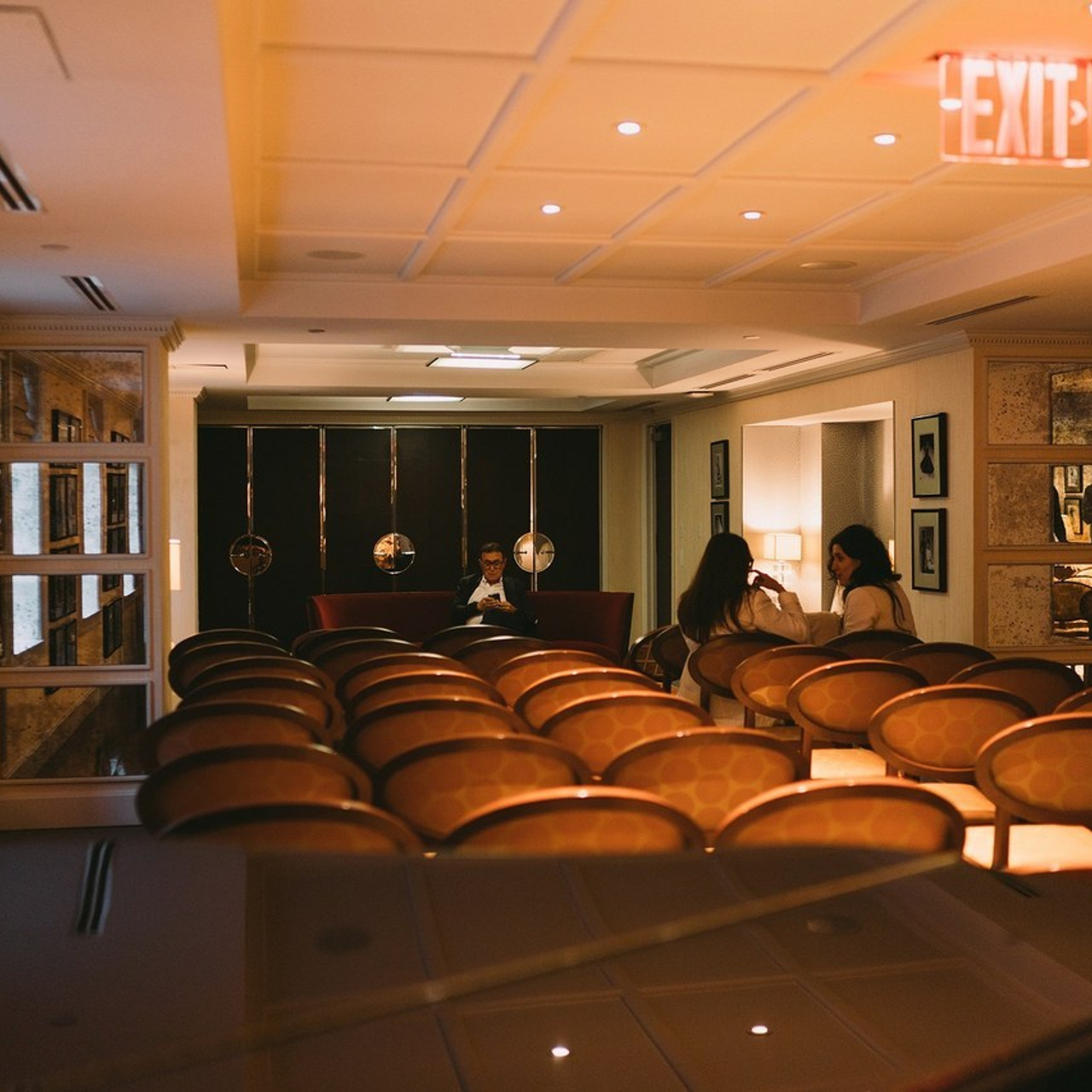 Review. New York photographer RINAT SHAHMETOV in New York city