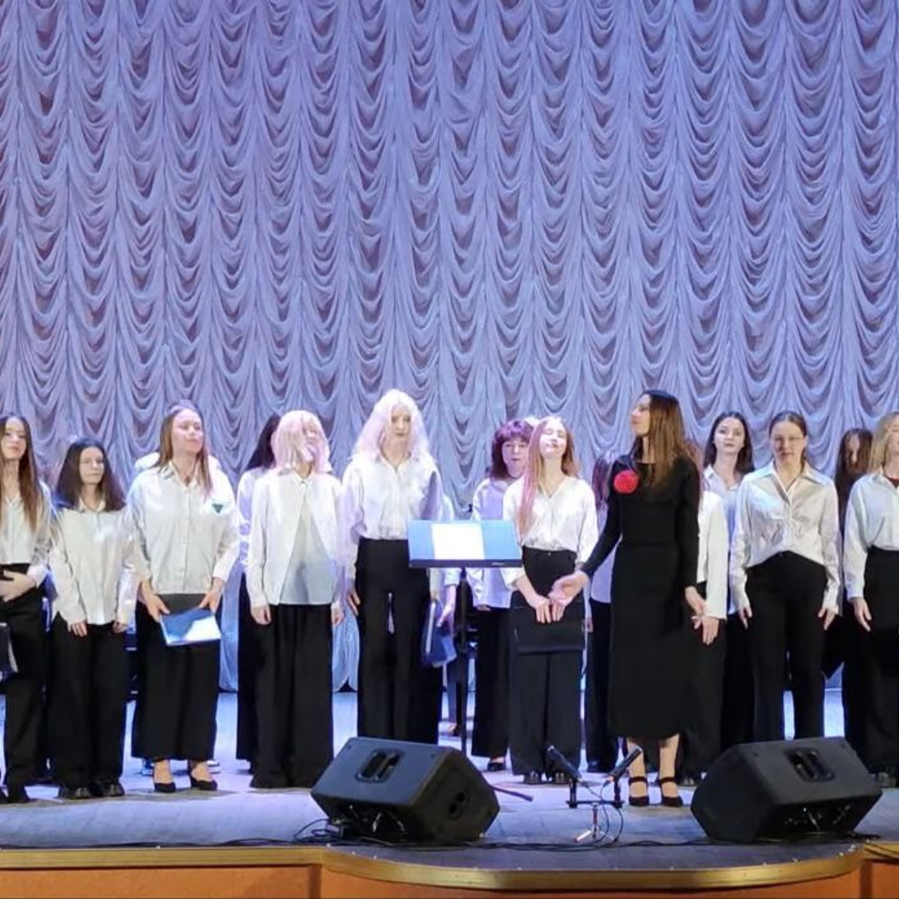 Уроки музыки онлайн, сольфеджио с нуля, гармония. Екатерина Левченко — композитор, музыковед, преподаватель