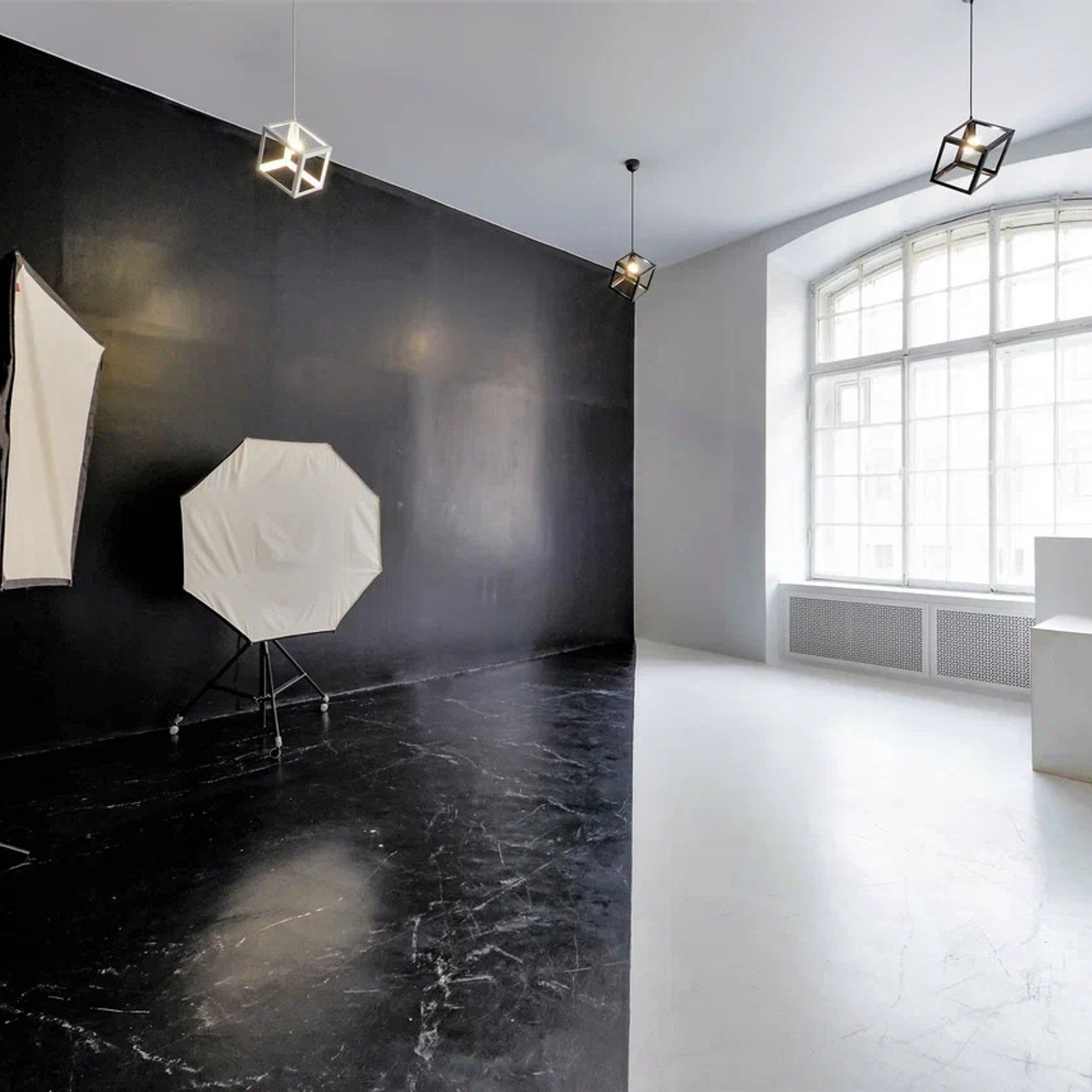 PROSVET — зал ЧБ