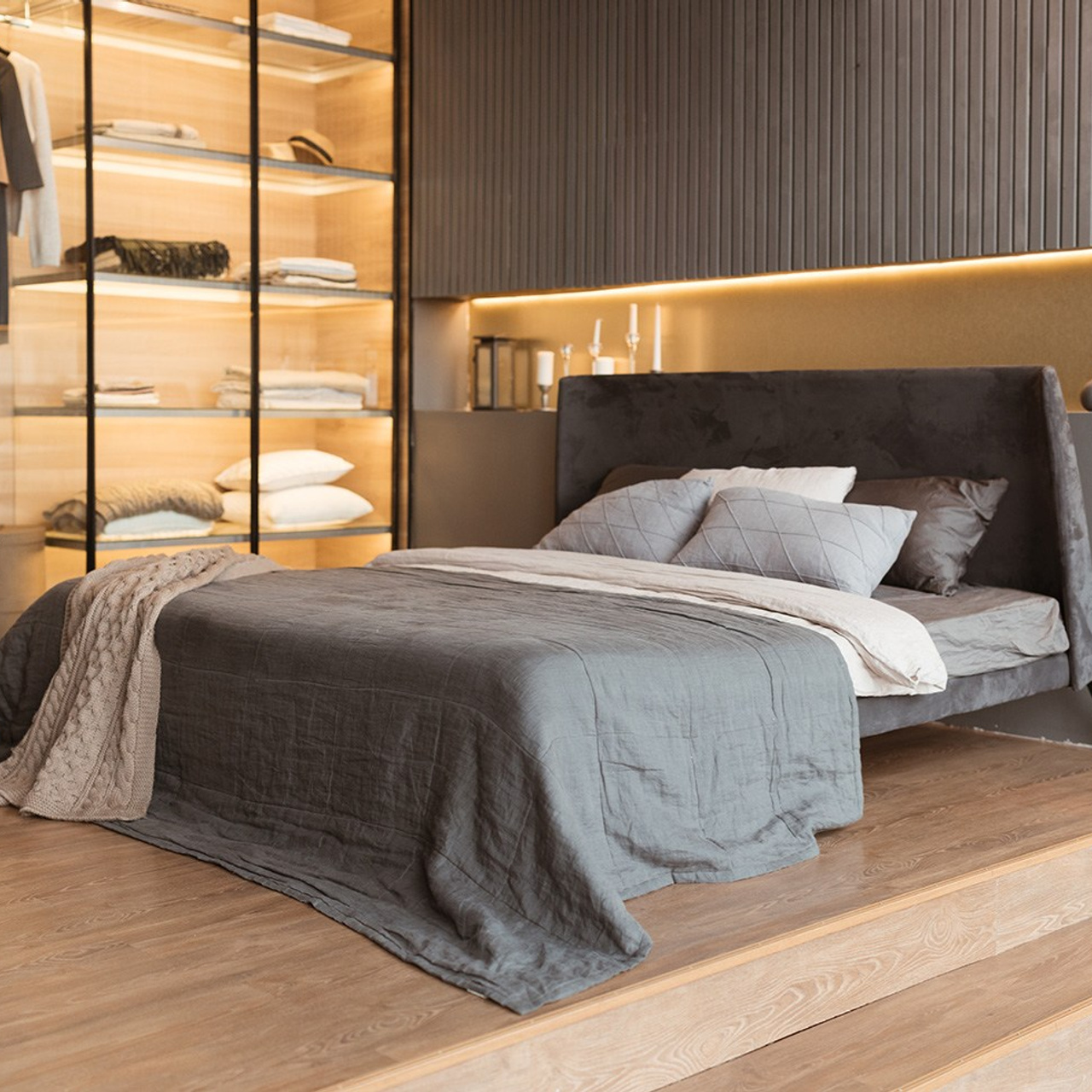 Мимика — Зал Наоми