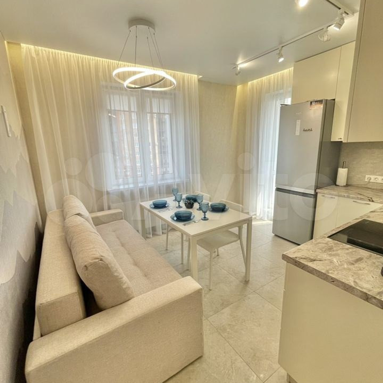 Квартира на Амирхана Еники