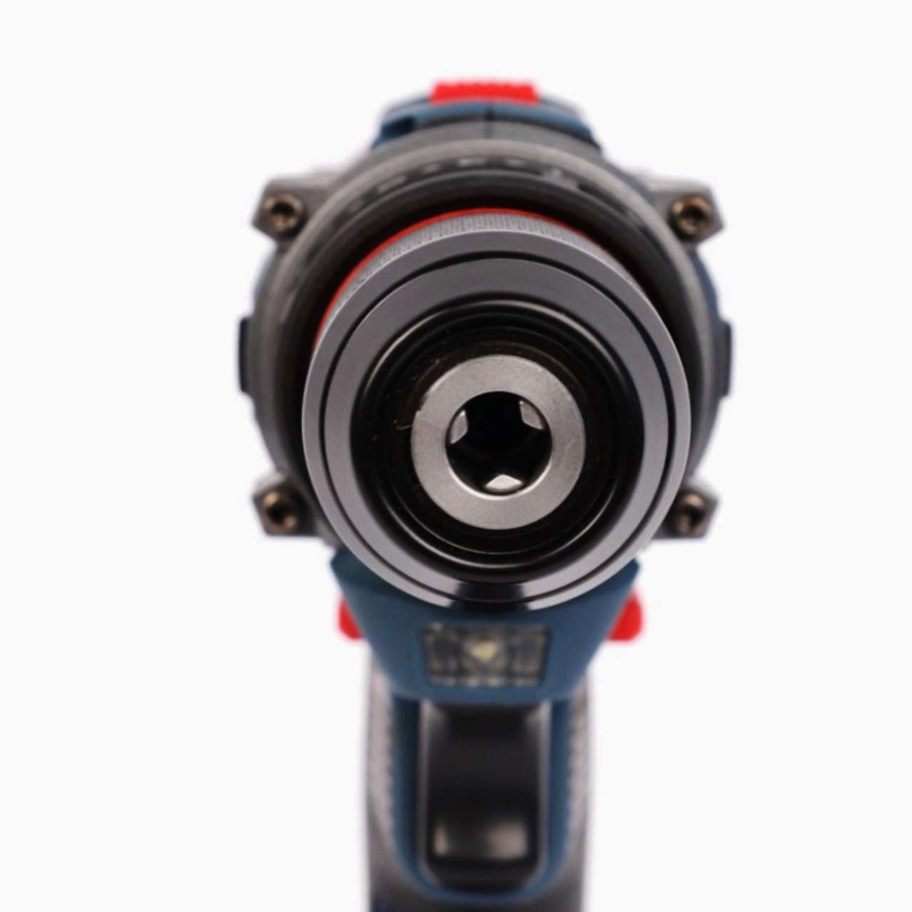 Эстетичная съемка для акцента на изысканности предметов домашнего декора.