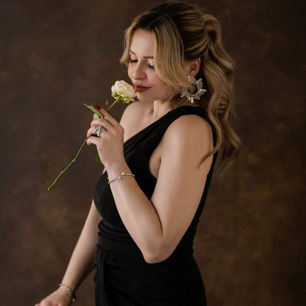 Портфолио свадебного стилиста, визажиста Кандаловой Елены. Салон свадебных стилистов