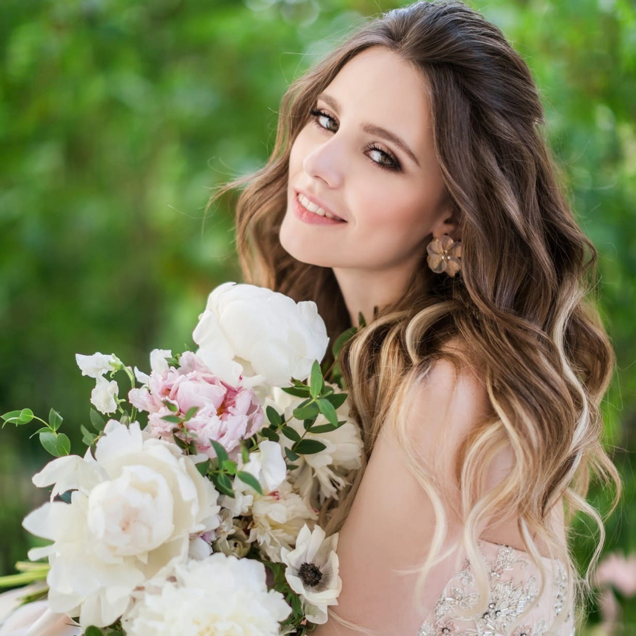 Портфолио свадебного стилиста, визажиста Кандаловой Елены. Салон свадебных стилистов