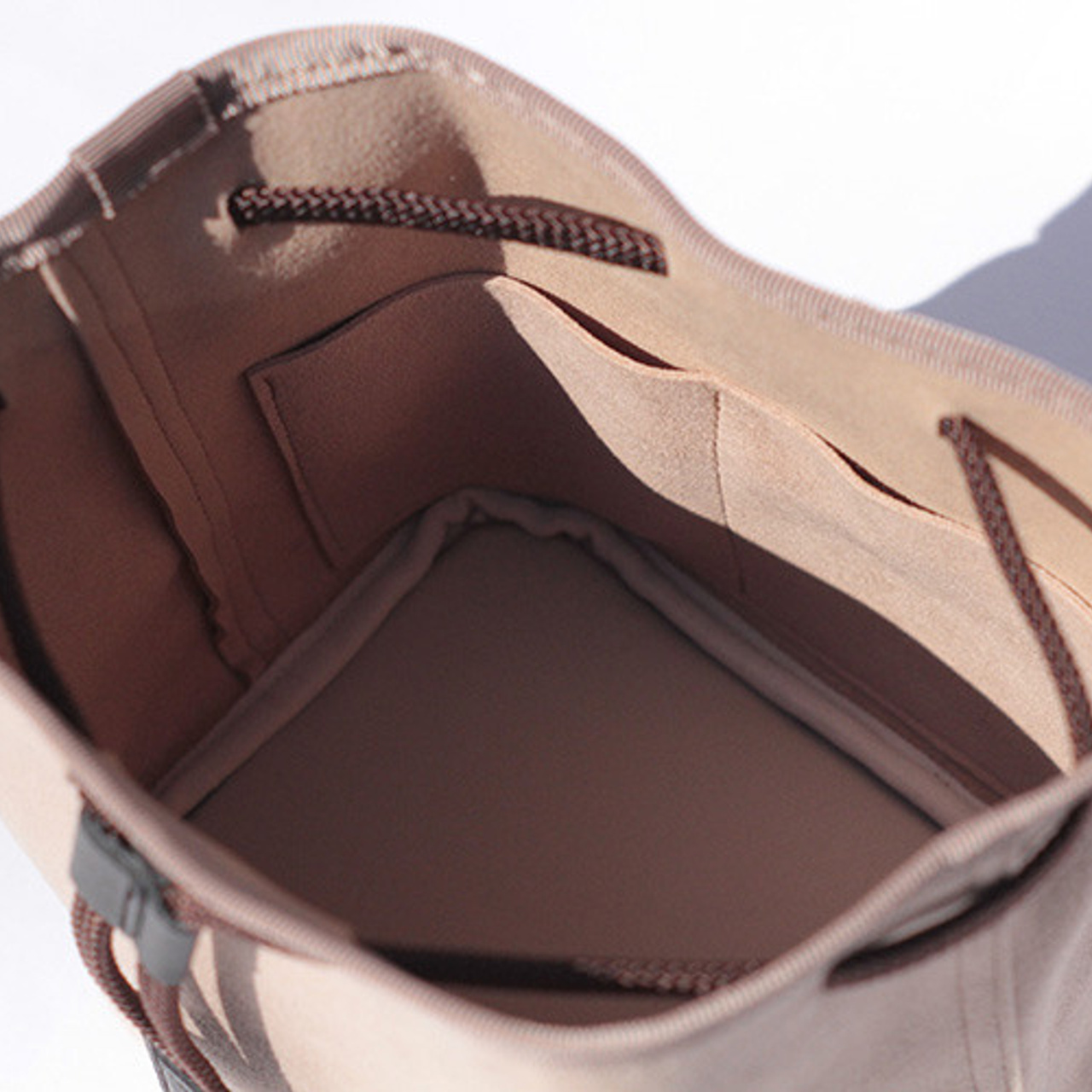 Стильная замшевая сумка для вашей камеры. Фотограф — видеограф в Москве Дмитрий Менделеев