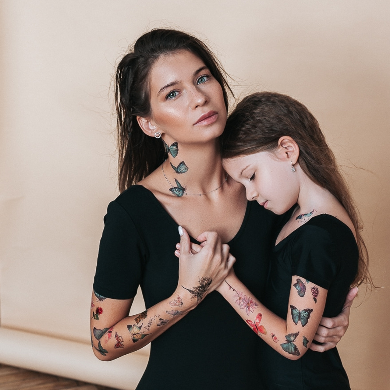 Таня и Женя. Студия