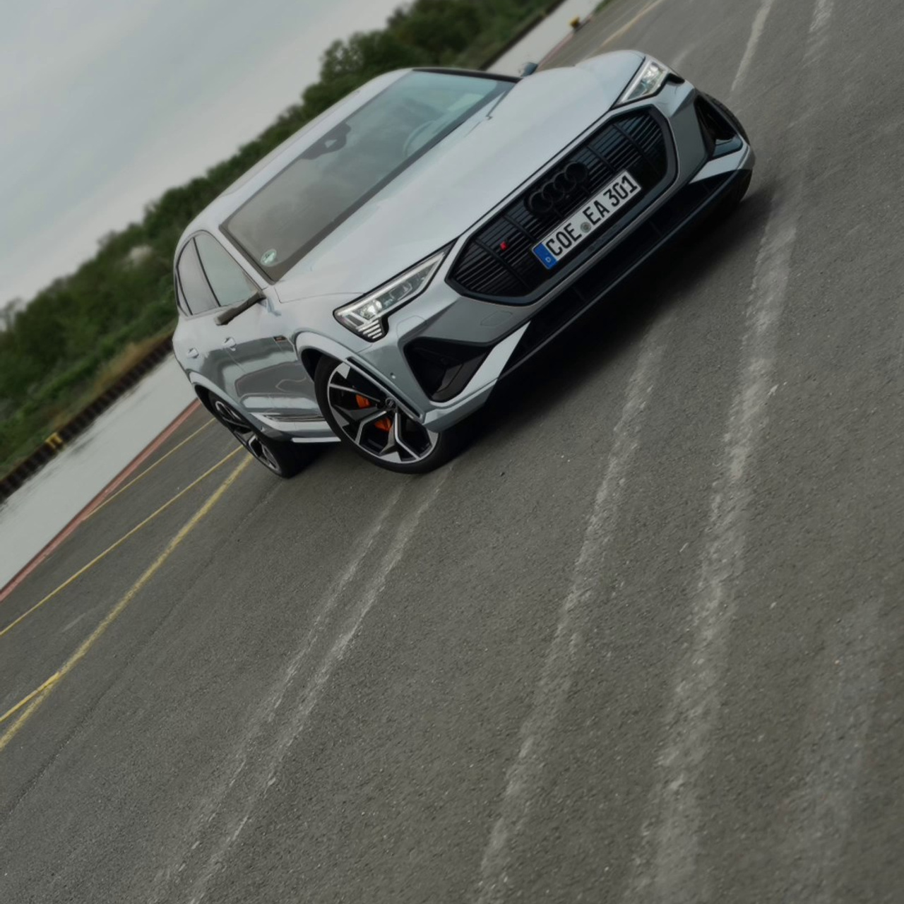 Видео автомобилей. Профессиональная фото- и видеосъёмка в Германии