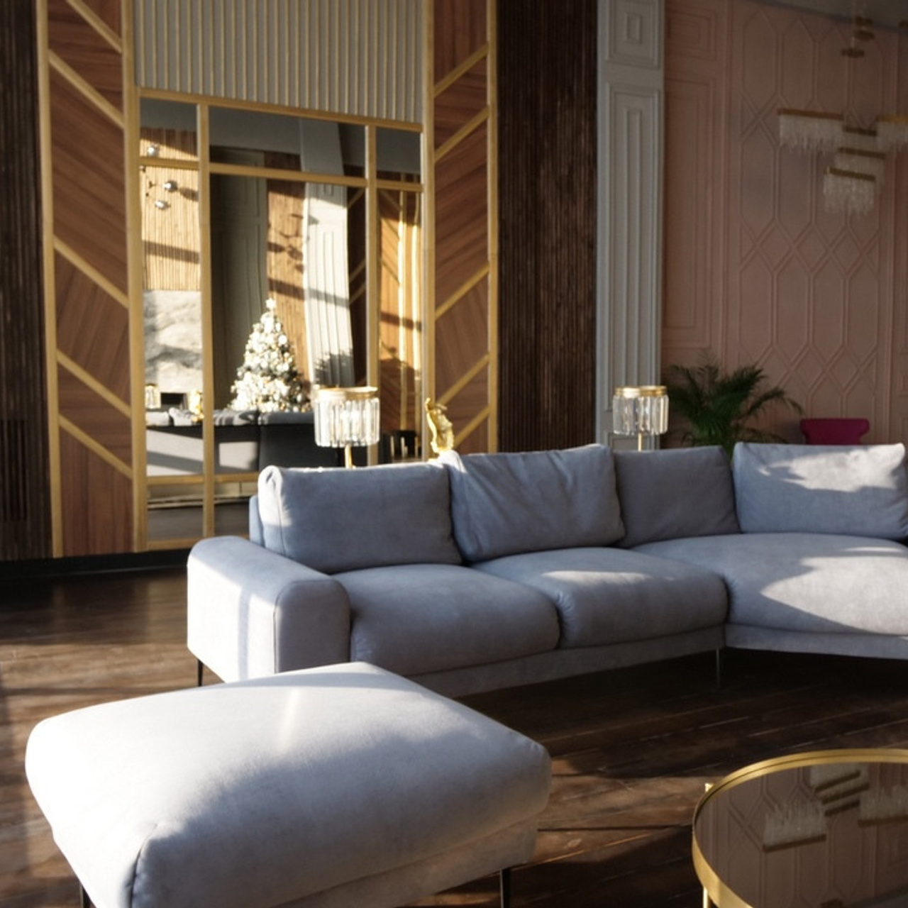 FREEDOM PHOTOSTUDIO. Фотограф — видеограф Галактионов Максим Новосибирск