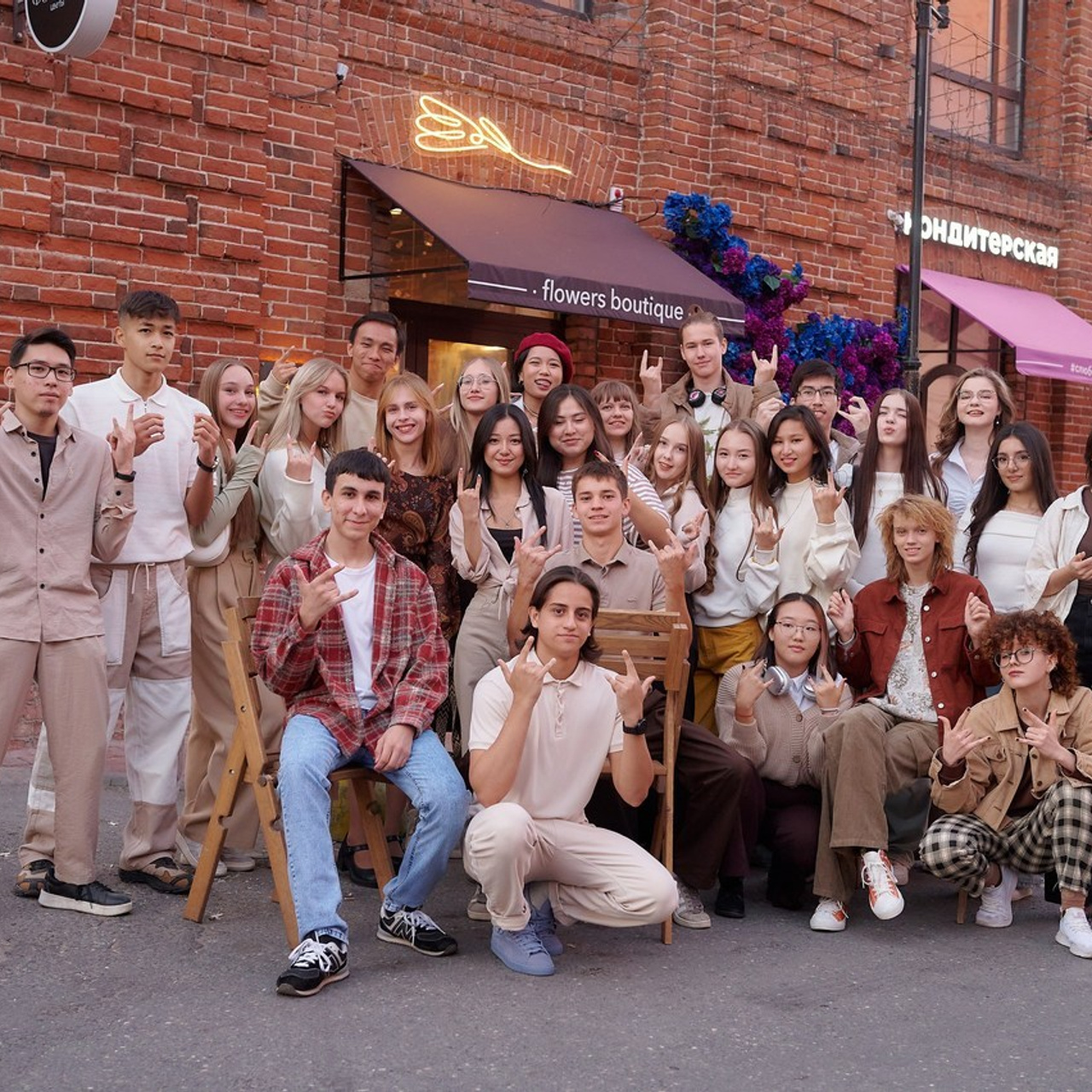 Отзывы. Студийный, семейный, свадебный, фэшн и ню фотограф в Астрахани, производство выпускных альбомов. Руслан Кондрашин