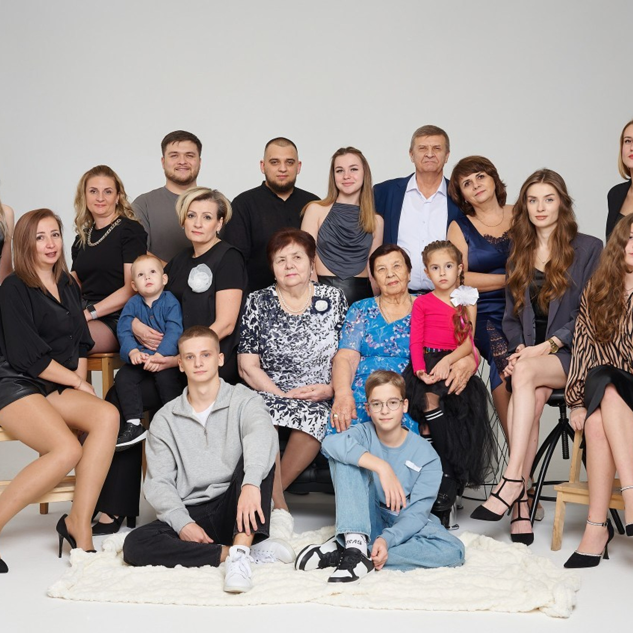 Отзывы. Студийный, семейный, свадебный, фэшн и ню фотограф в Астрахани, производство выпускных альбомов. Руслан Кондрашин