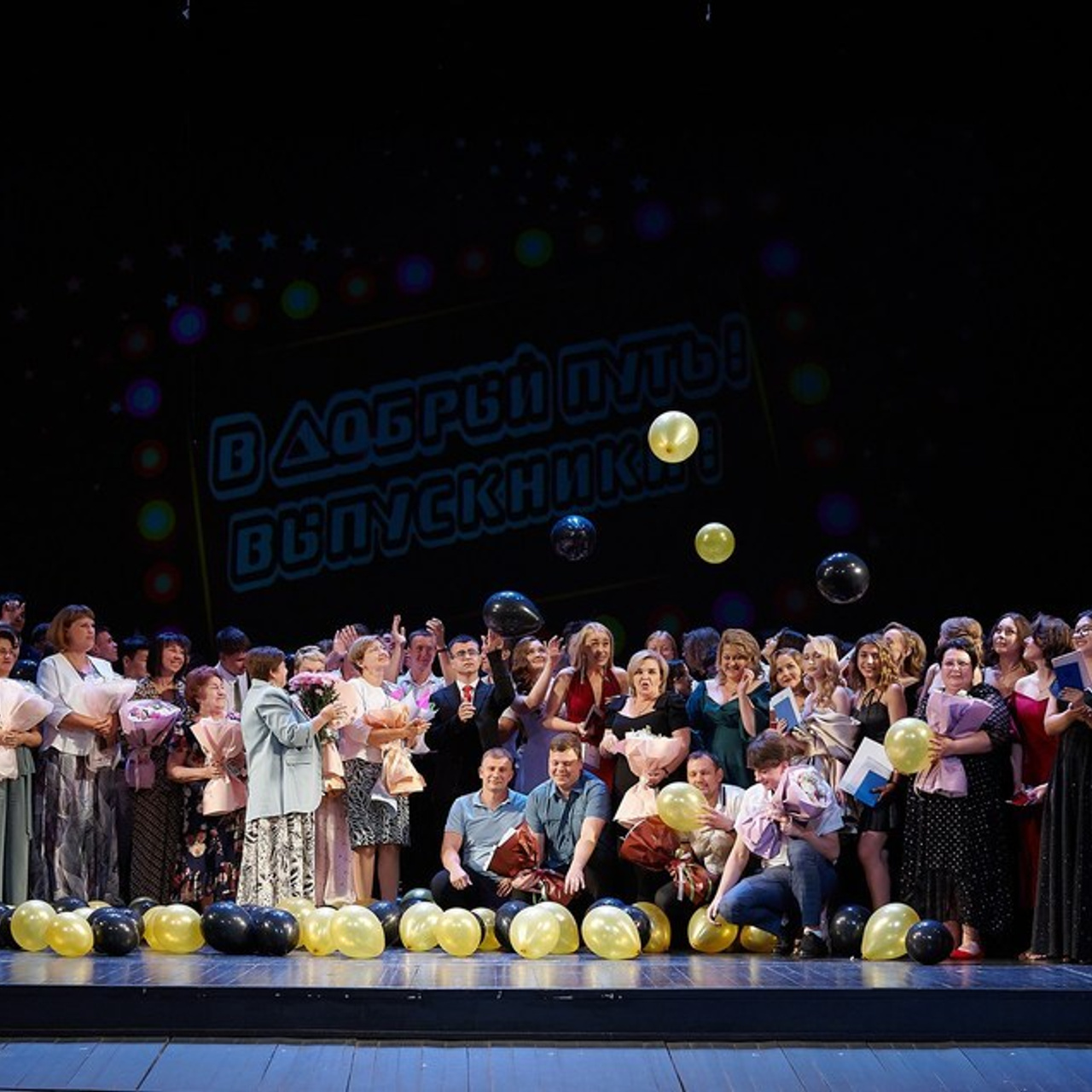 Отзывы. Студийный, семейный, свадебный, фэшн и ню фотограф в Астрахани, производство выпускных альбомов. Руслан Кондрашин