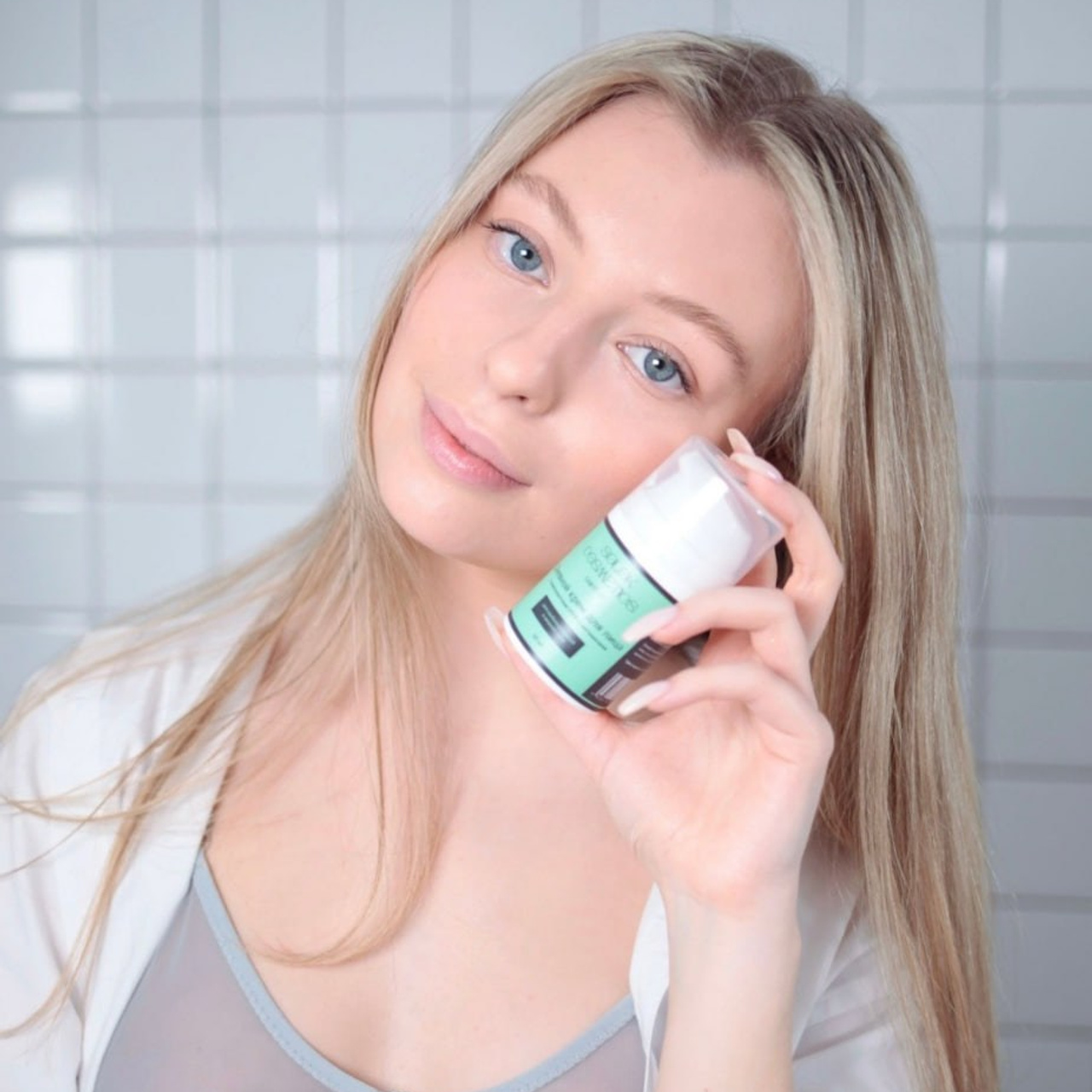 Елизавета, 40-42, рост 168