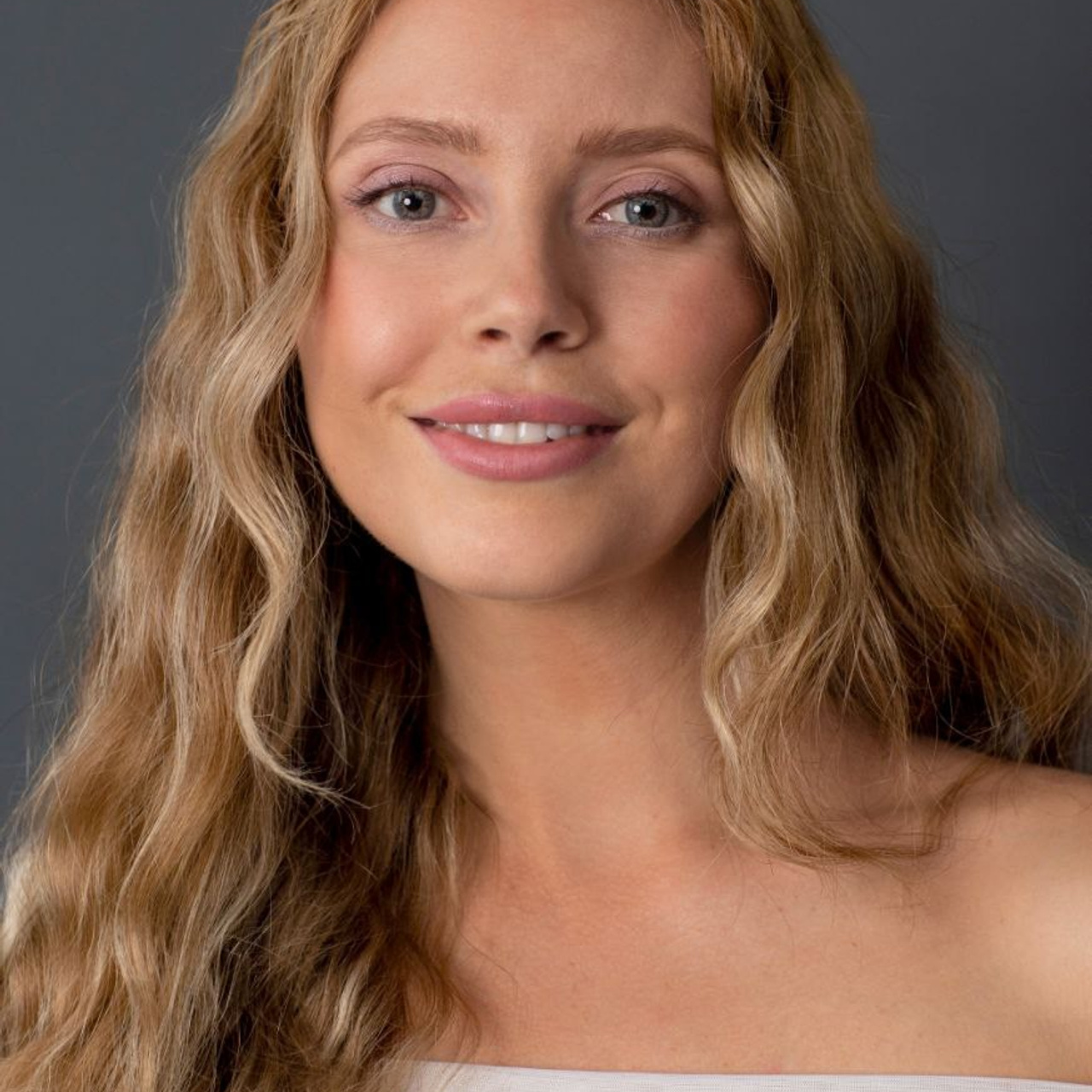 Кристина, 42-44, рост 170