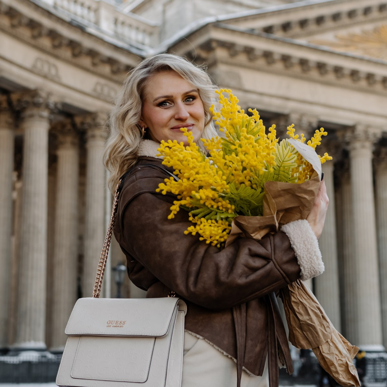 Весна. Прогулка с&nbsp;цветами