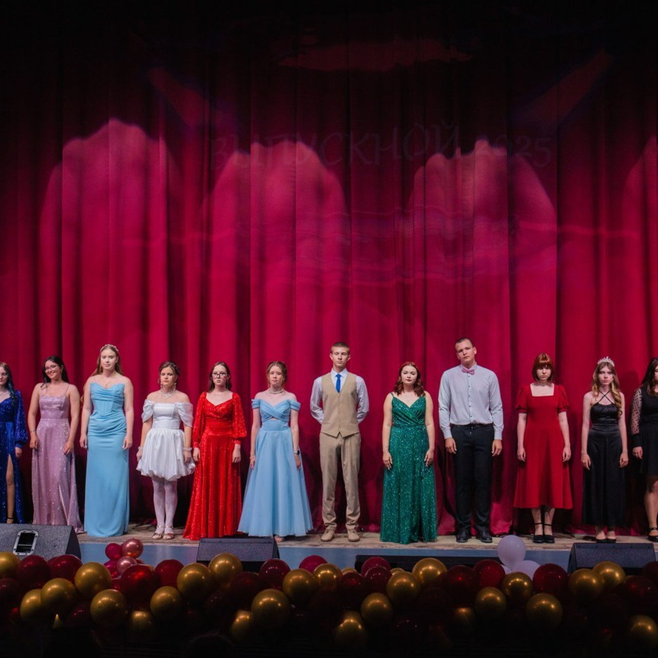 PEOPLE SAYS. Photographer Alina Skitovich