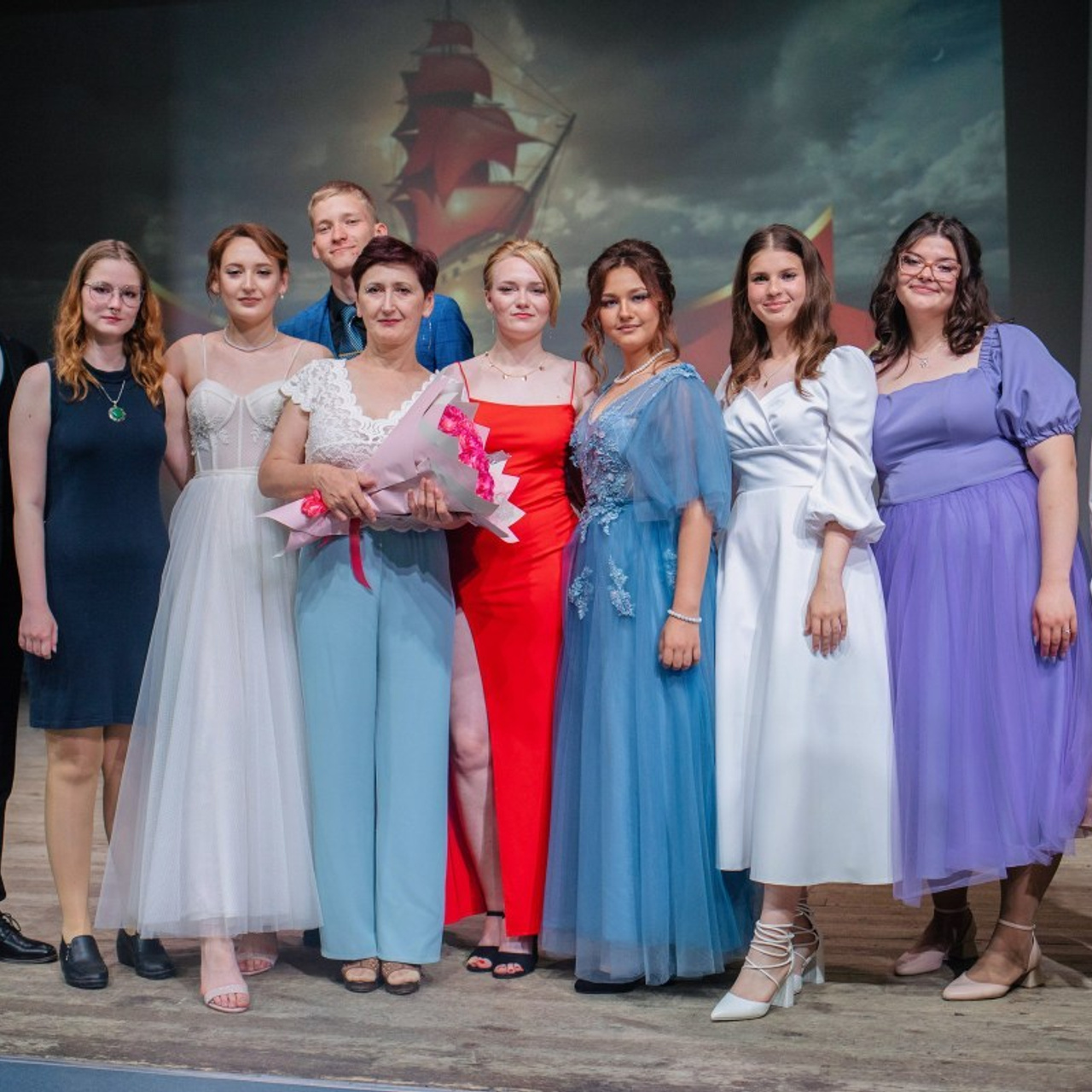 PEOPLE SAYS. Photographer Alina Skitovich