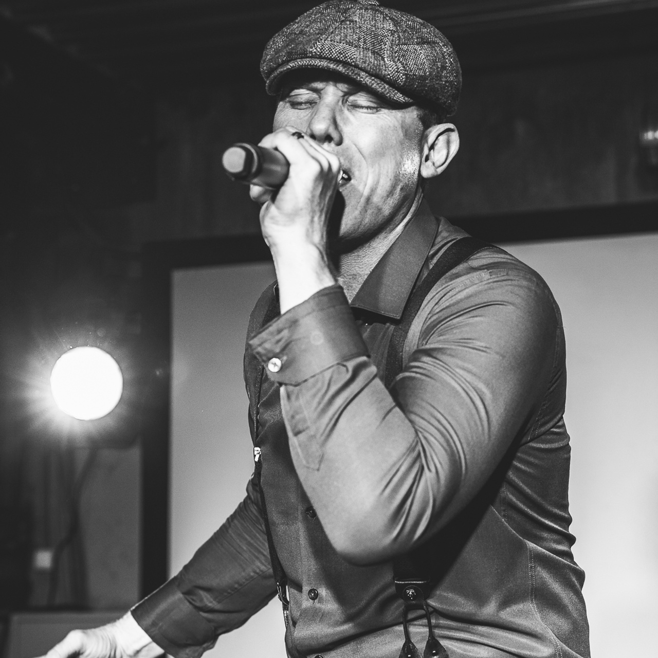 Нигатив. Фотограф Александр Шалагин