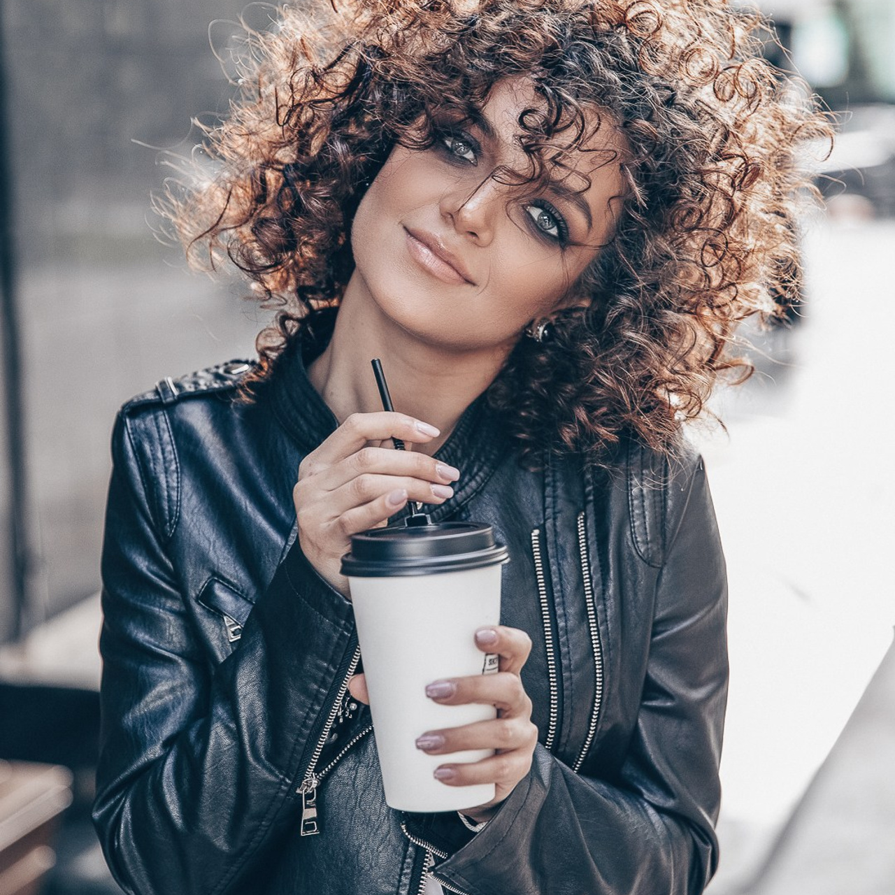 ПОРТРЕТЫ/ПРОГУЛКИ