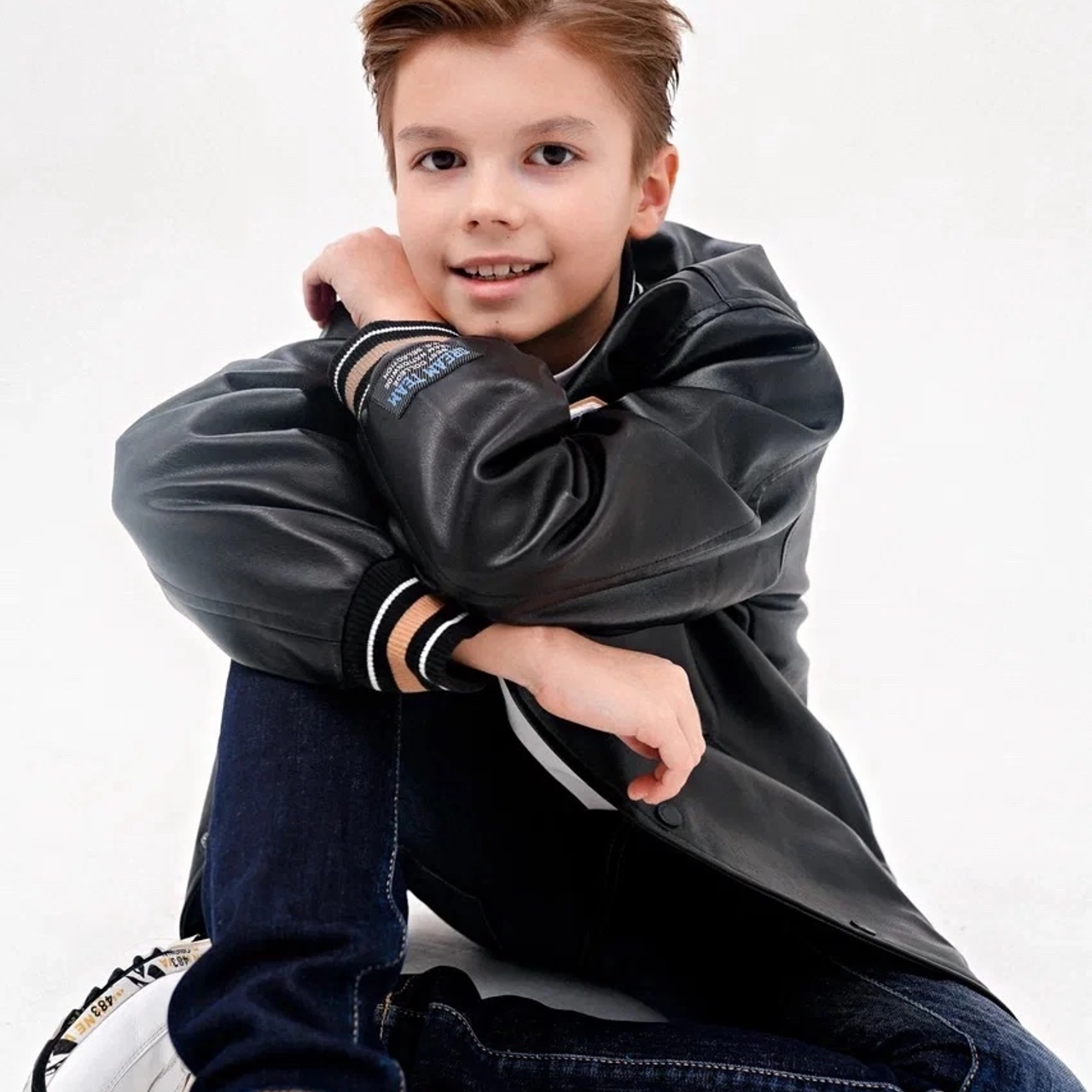 Готов к съемкам в городах: Севастополь, Москва, Сочи, Краснодар, Санкт-Петербург и других за гонорар. Готов к киносъемкам, занимается актерским мастерством, имеет опыт съемок в рекламе для ТВ и в кино