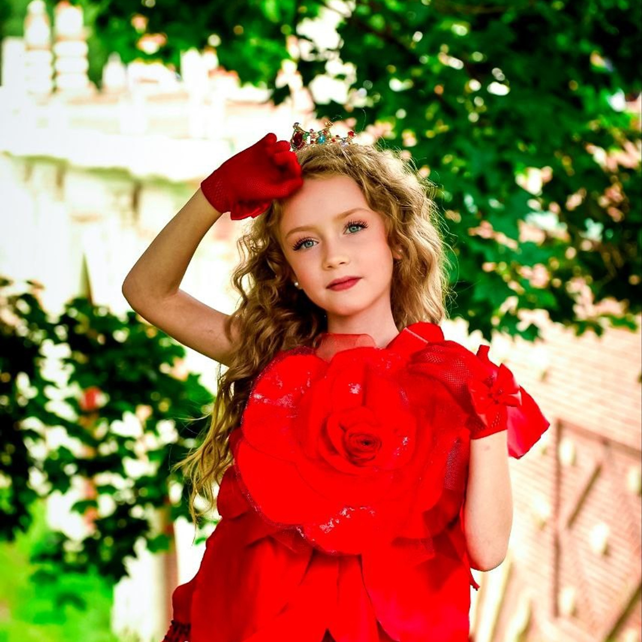 г. Сызрань, Самарская область. Готова к съемкам в любых городах РФ: Москва, Санкт-Петербург, Сочи, Краснодар ( гонорар- писать представителю )