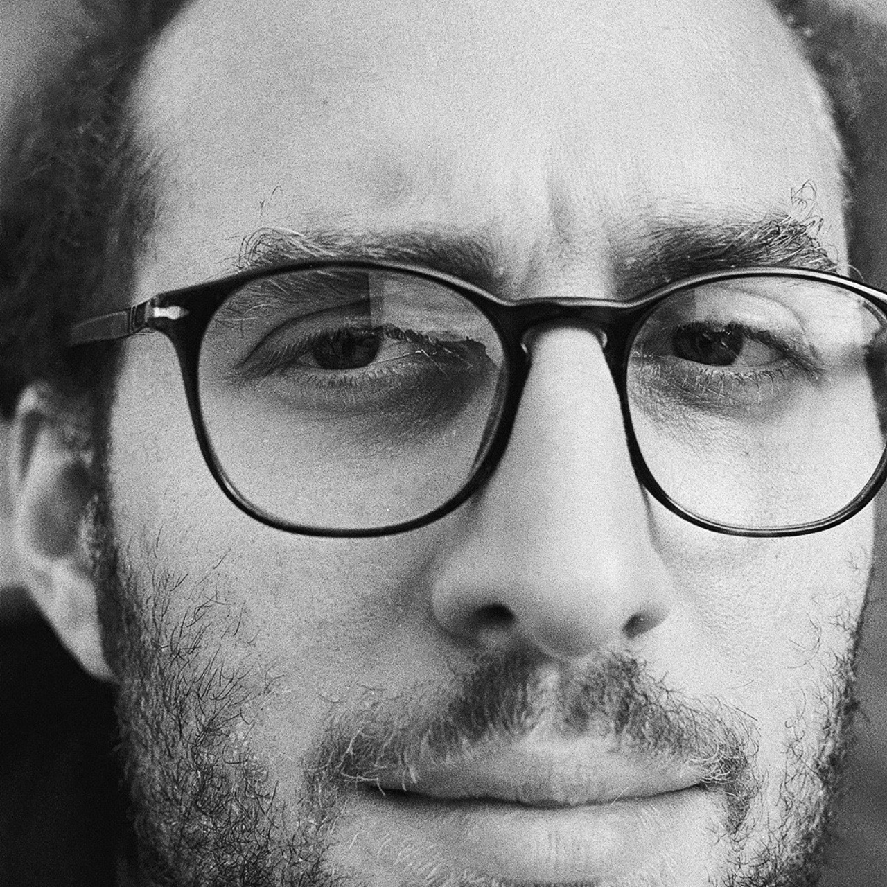 Film. Anastasia Shapoval violoniste et photographe. Annecy — Geneve