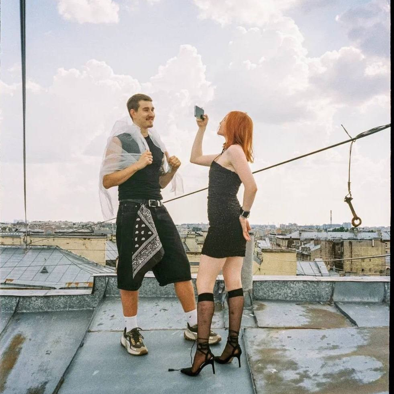Навести тишины на крыше 🏙️. Индивидуальный и семейный фотограф в Санкт-Петербурге
