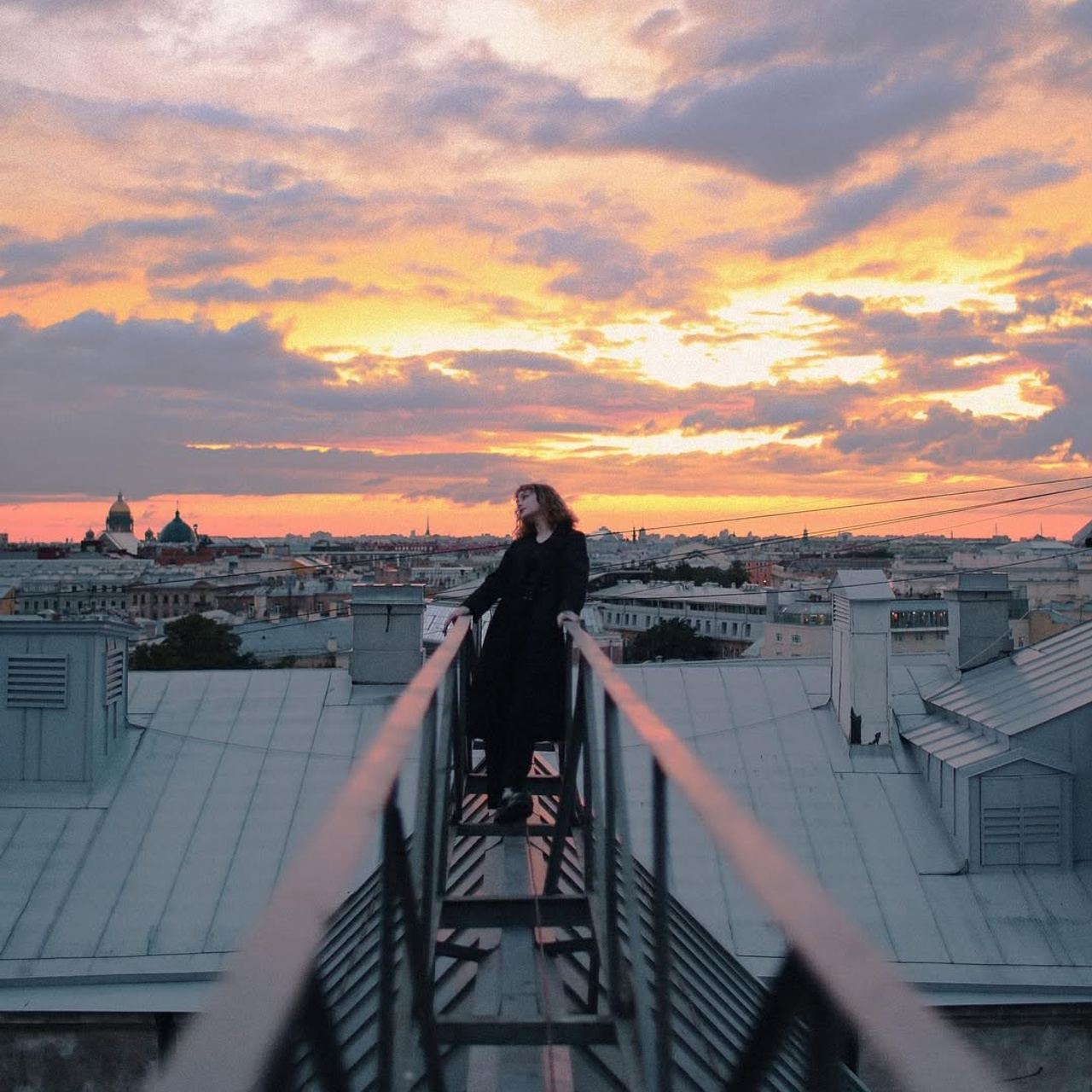 Навести тишины на крыше 🏙️. Фотограф Дина Шереметьева