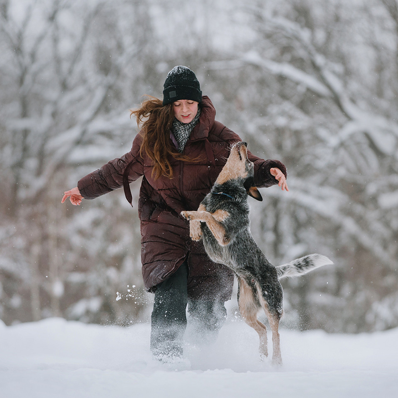 Маша и Дип пасут овец. Фотограф Анна Тюрина
