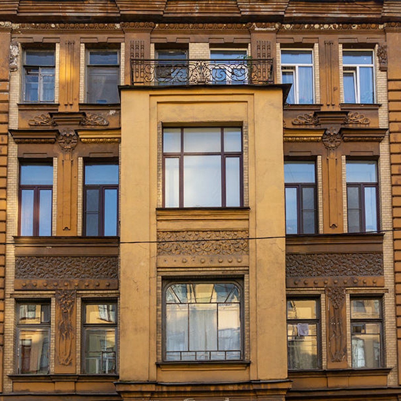 Введенская 19