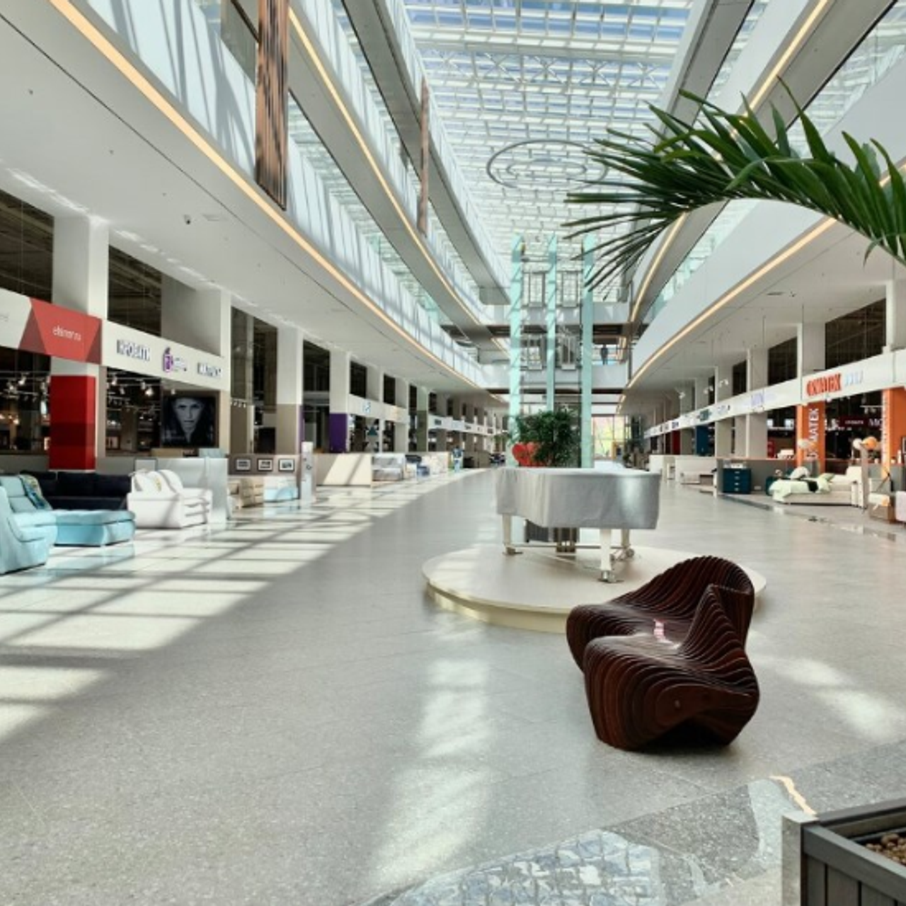 Магазин дверей в ТЦ Кубатура